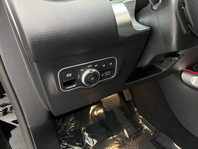 2025 Mercedes-Benz GLB 4MATIC