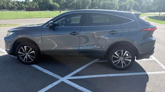2024 Toyota Venza LE