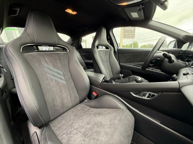 2025 Hyundai Elantra Base