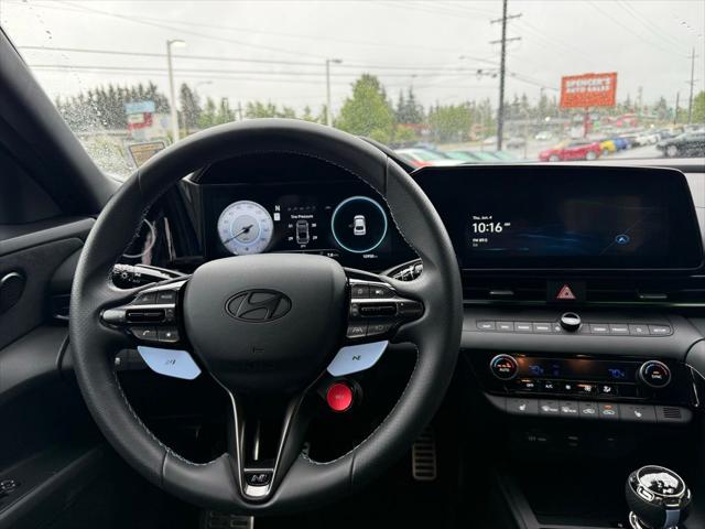 2025 Hyundai Elantra Base