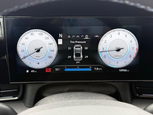 2025 Hyundai Elantra Base