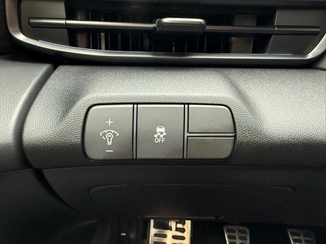2025 Hyundai Elantra Base