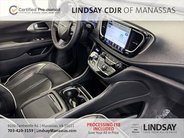 2024 Chrysler Pacifica Hybrid Premium S Appearance Pkg