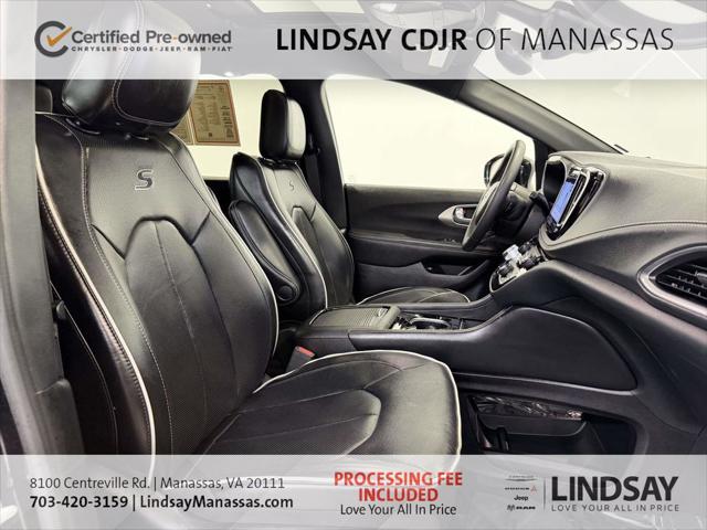 2024 Chrysler Pacifica Hybrid Premium S Appearance Pkg