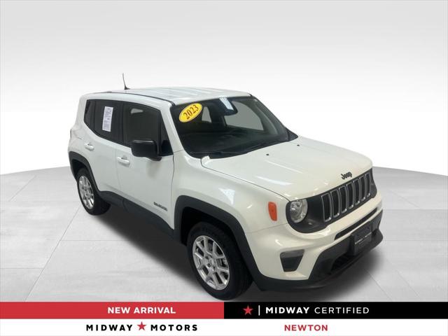 2023 Jeep Renegade Latitude 4x4 for sale in Newton, KS
