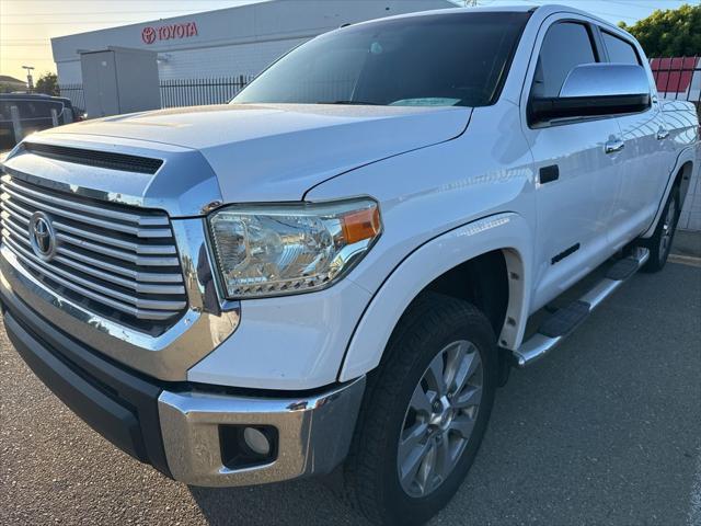 2015 Toyota Tundra 5.7 Auto Limited Crew Max's photo