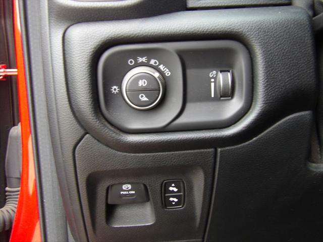 2020 Ram 1500 Lone Star Crew Cab 4x4 5'7" Box