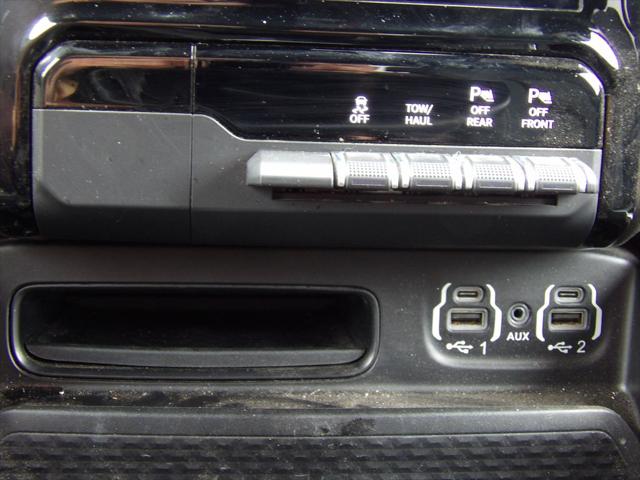 2020 Ram 1500 Lone Star Crew Cab 4x4 5'7" Box
