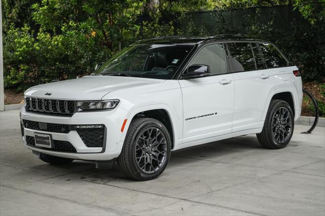2026 Jeep Grand Cherokee Summit 4x4