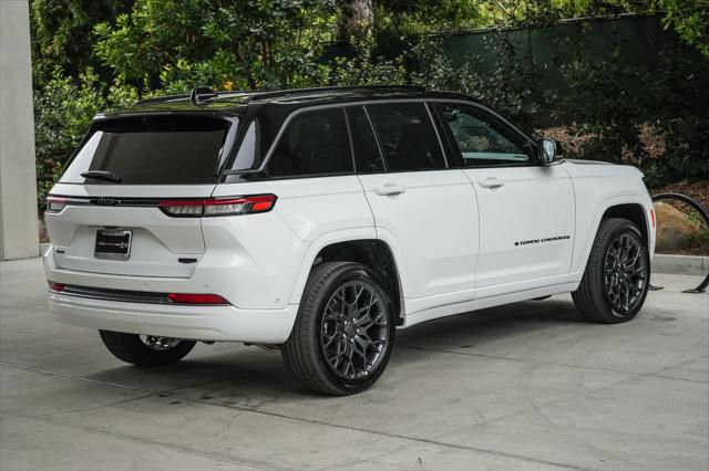 2026 Jeep Grand Cherokee Summit 4x4