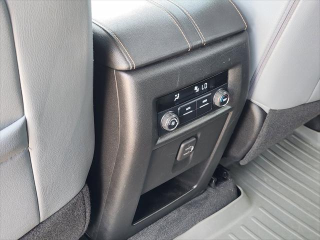 2020 Chevrolet Traverse FWD LT Cloth