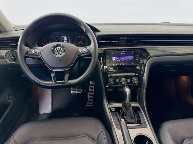 2020 Volkswagen Passat 2.0T R-Line