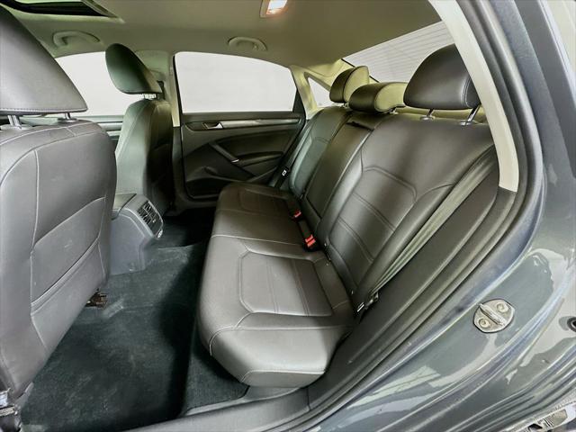 2020 Volkswagen Passat 2.0T R-Line