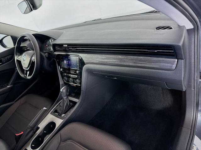2020 Volkswagen Passat 2.0T R-Line