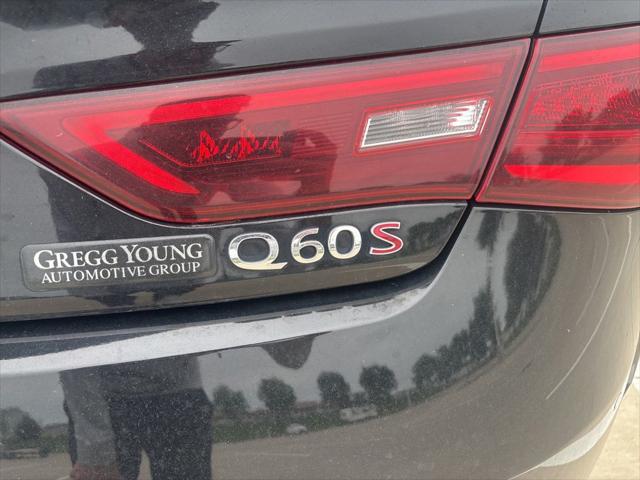 2017 INFINITI Q60 3.0t Red Sport 400
