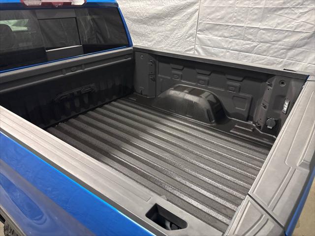 2024 GMC Sierra 1500 4WD Crew Cab Short Box AT4