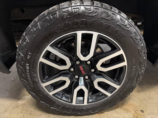 2024 GMC Sierra 1500 4WD Crew Cab Short Box AT4