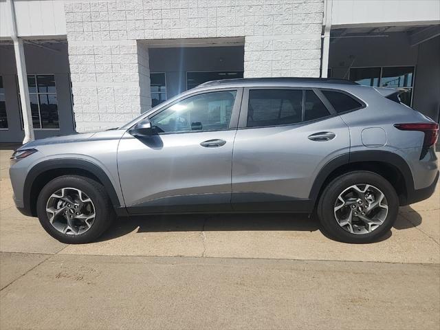 2025 Chevrolet Trax FWD LT