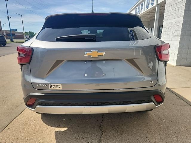 2025 Chevrolet Trax FWD LT