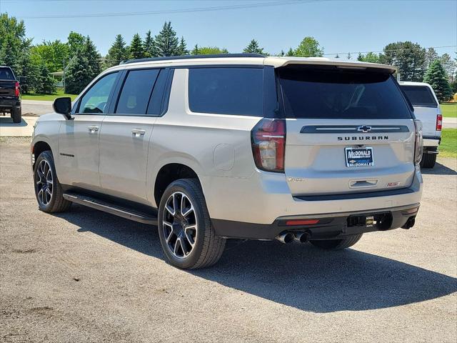 2022 Chevrolet Suburban 4WD RST