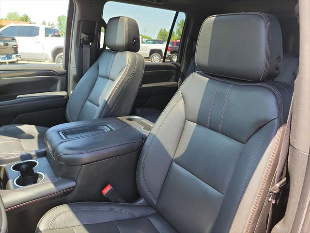 2022 Chevrolet Suburban 4WD RST