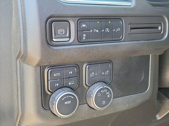 2022 Chevrolet Suburban 4WD RST