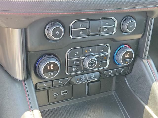 2022 Chevrolet Suburban 4WD RST