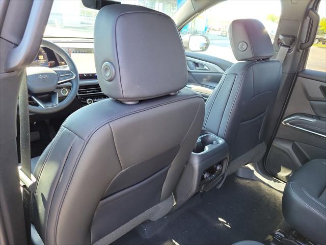 2026 Chevrolet Traverse AWD LT