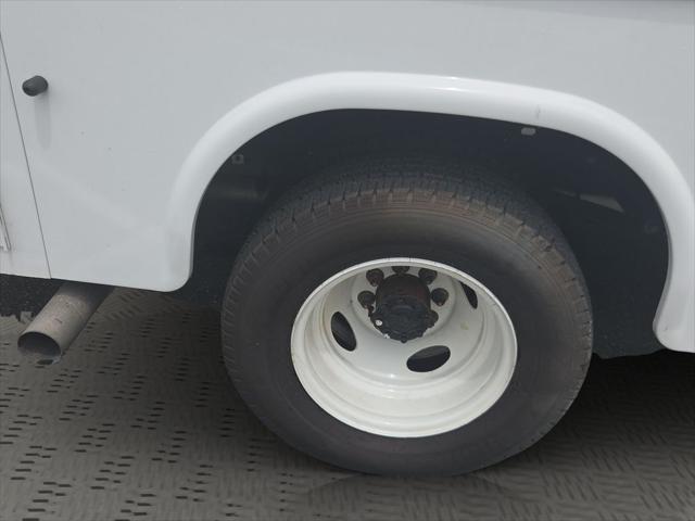 2024 Ford E-450 Cutaway Base