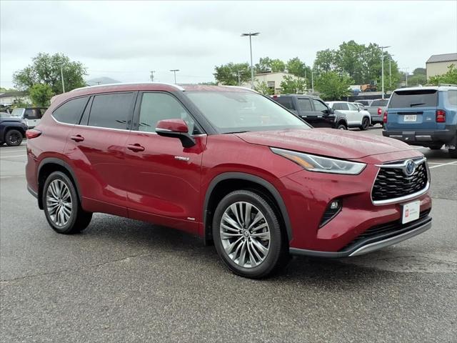 2021 Toyota Highlander Hybrid Platinum