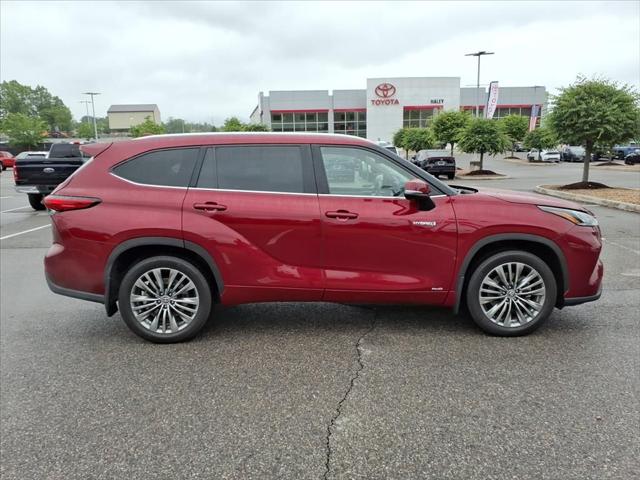 2021 Toyota Highlander Hybrid Platinum