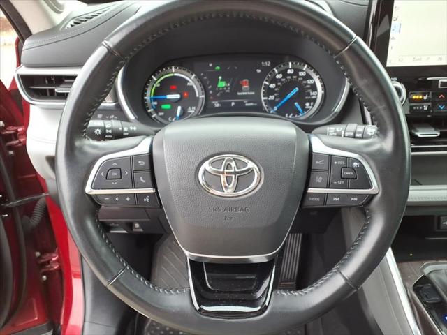 2021 Toyota Highlander Hybrid Platinum