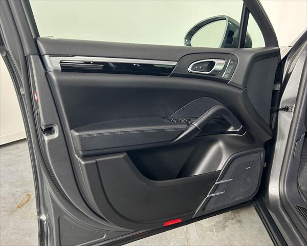 2018 Porsche Cayenne Base