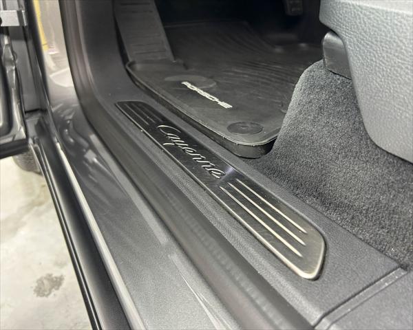 2018 Porsche Cayenne Base