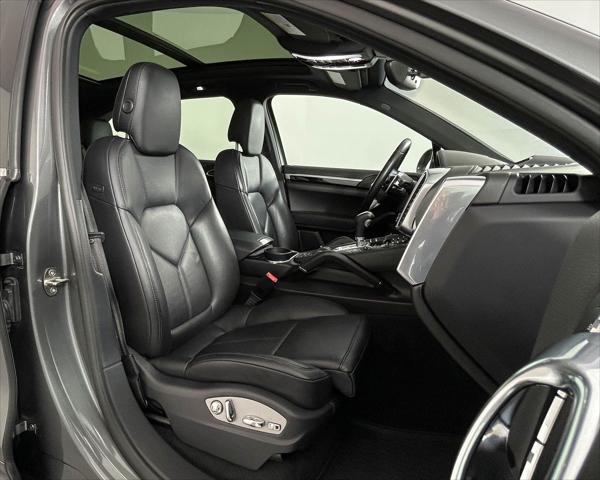 2018 Porsche Cayenne Base