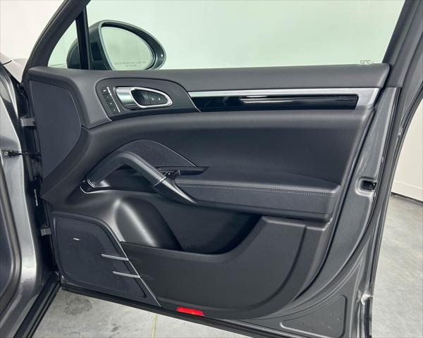 2018 Porsche Cayenne Base