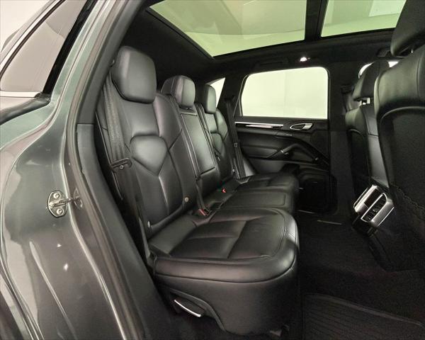 2018 Porsche Cayenne Base