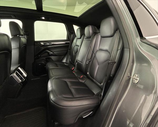 2018 Porsche Cayenne Base