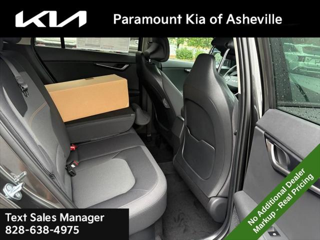 2026 Kia Niro LX