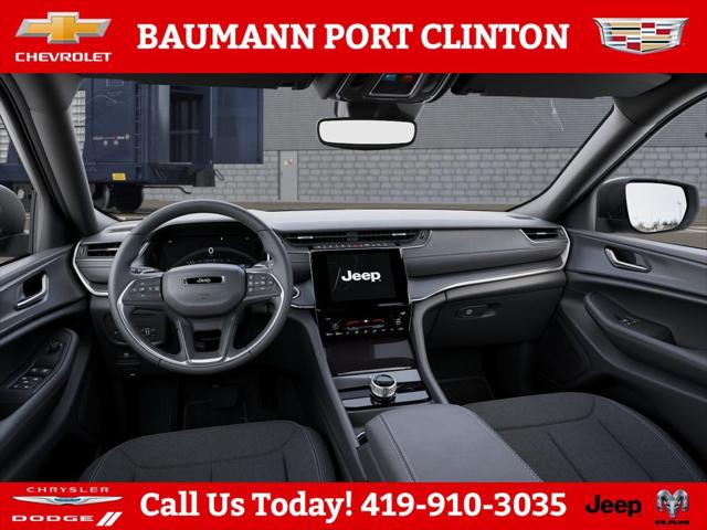 2026 Jeep Grand Cherokee Laredo 4x4