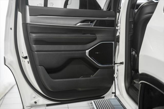 2026 Jeep Grand Wagoneer Limited Altitude 4x4
