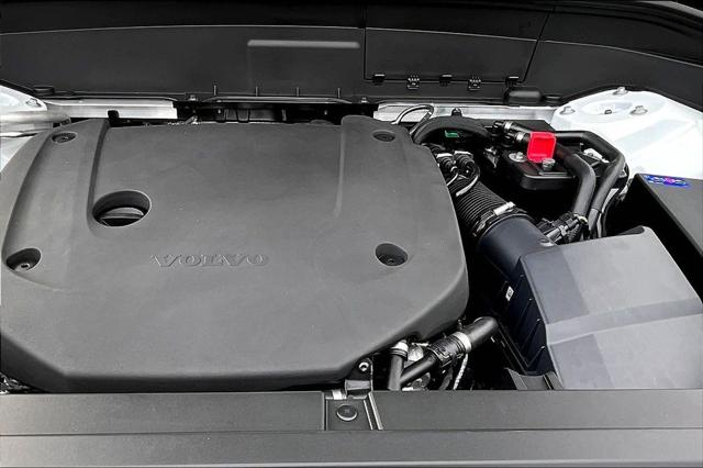 2026 Volvo XC90 Plus, B6 AWD Gas (mild hybrid), Gasoline, Bright, 7 Seats
