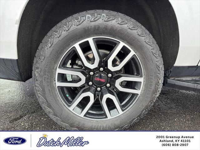 2024 GMC Yukon XL 4WD AT4