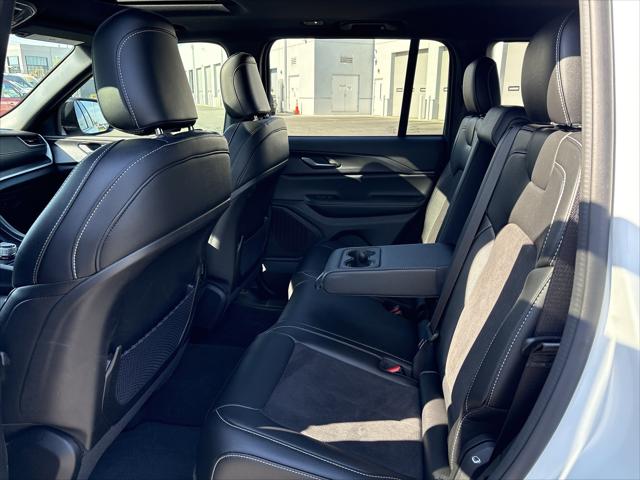 2024 Jeep Grand Cherokee Altitude X 4x2