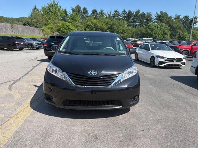 2014 Toyota Sienna LE V6 8 Passenger 2014 Toyota Sienna LE V6 8 Passenger