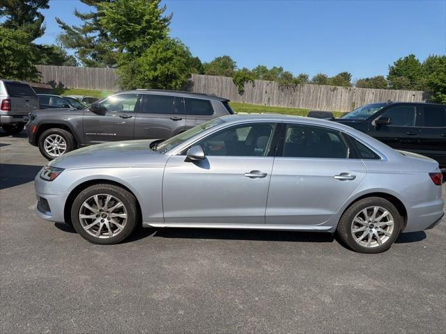 2022 Audi A4 Premium 40 TFSI quattro S tronic 2022 Audi A4 Premium 40 TFSI quattro S tronic