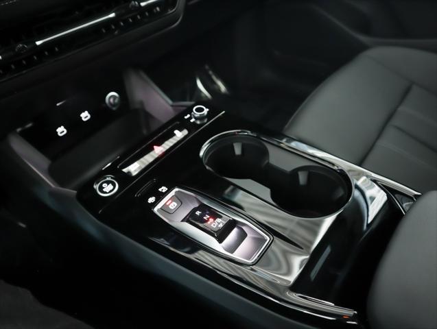 2027 Audi Q6 e-tron Sportback Premium