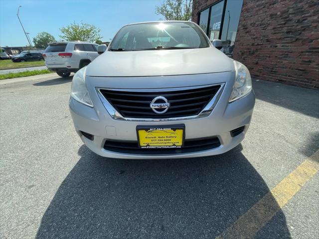 2012 Nissan Versa 1.6 SV