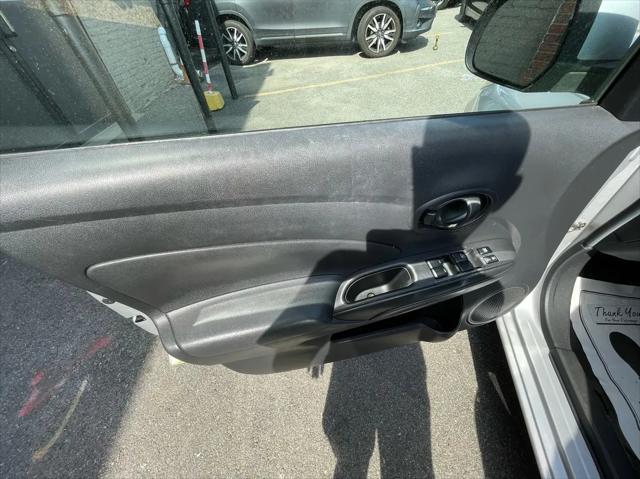 2012 Nissan Versa 1.6 SV
