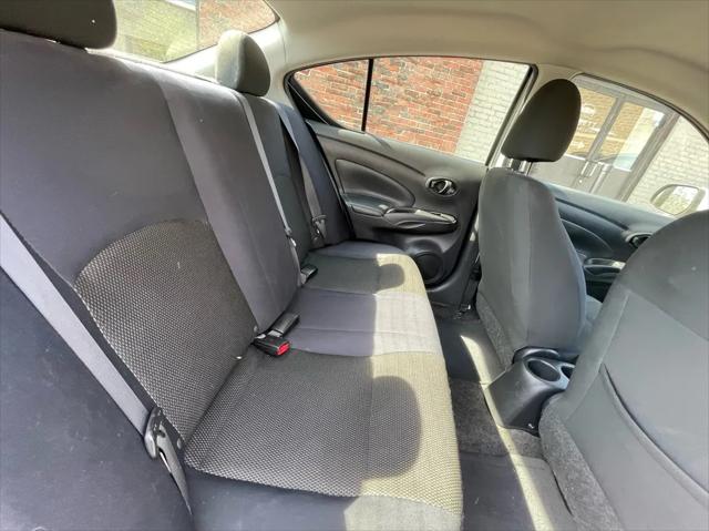 2012 Nissan Versa 1.6 SV